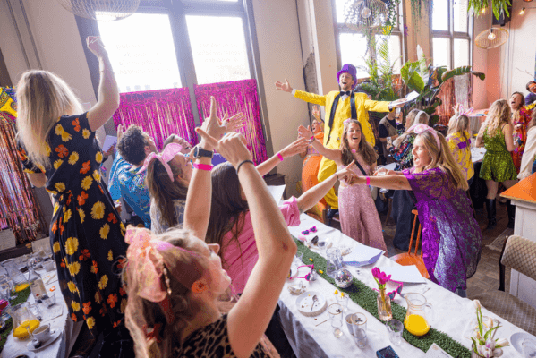 Even bidden voor het eten